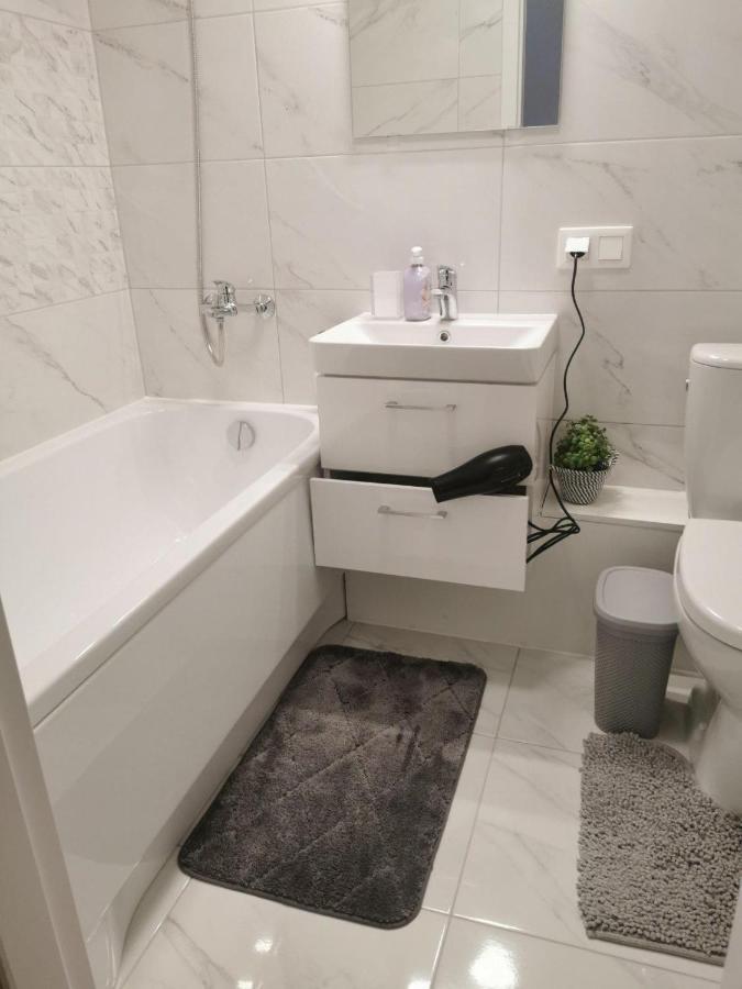 Modern Studio Debreceno, Self-Check-In, Free Parking 克莱佩达 外观 照片